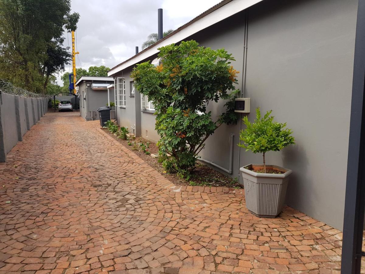 Accommodation@Park1285 Pretoria-Noord Eksteriør billede